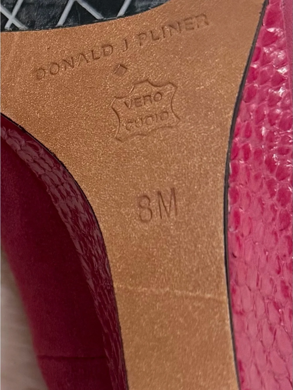 Donald J. Pliner Women’s Suede Wedge Open Toe Pump Shoes Size 8M Berry Pink‎